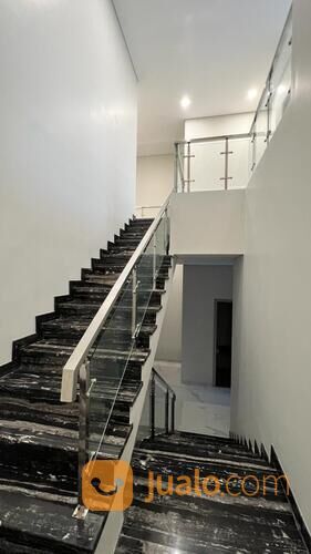 Rumah Mewah Baru Gress Minimalis Modern ( Split Level ) @ Lisbon, Pakuwon Indah
