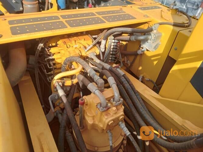 Excavator Komatsu PC300-8M0 Tahun 2021