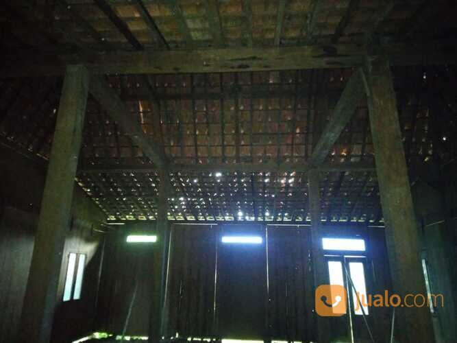 Rumah Limasan Jati Tua Perhutani