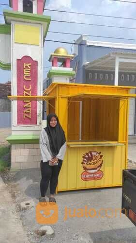 Booth Container Pisang Lumer