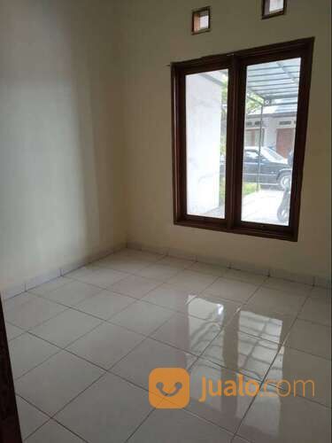 Rumah siap huni di mini cluster daerah Ciwastra Kota Bandung