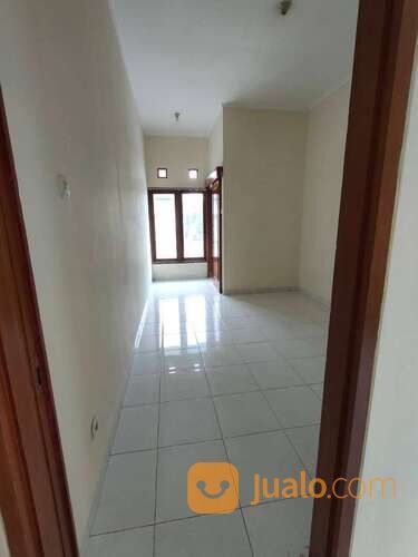 Rumah siap huni di mini cluster daerah Ciwastra Kota Bandung