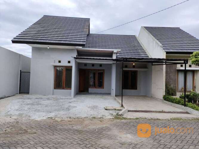 Rumah siap huni di mini cluster daerah Ciwastra Kota Bandung