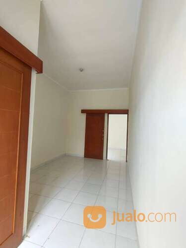 Rumah siap huni di mini cluster daerah Ciwastra Kota Bandung