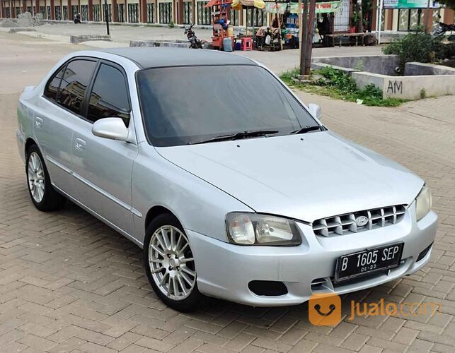Hyundai Accent Verna tahun 2001