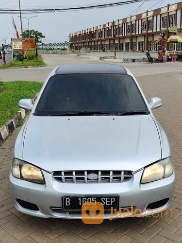Hyundai Accent Verna tahun 2001