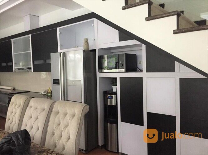 PRIVATE POOL FULLY FURNISHED Rumah Modern Minimalis 2lt The Gayungsari Surabaya Dkt Masjid Agung