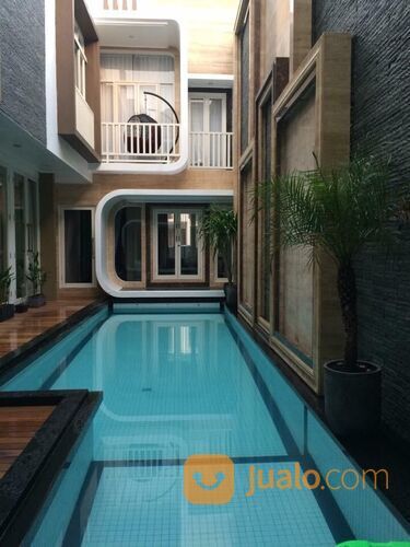 PRIVATE POOL FULLY FURNISHED Rumah Modern Minimalis 2lt The Gayungsari Surabaya Dkt Masjid Agung
