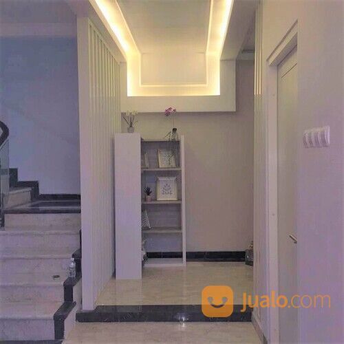 PRIVATE POOL FULLY FURNISHED Rumah Modern Minimalis 2lt The Gayungsari Surabaya Dkt Masjid Agung