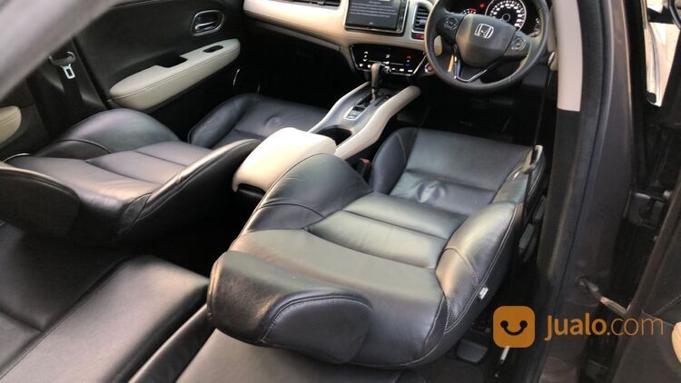 Cash honda HRV prestige 2018 sunroof istimewa km 70rb an