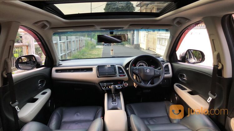 Cash honda HRV prestige 2018 sunroof istimewa km 70rb an