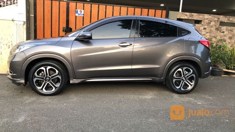 Cash honda HRV prestige 2018 sunroof istimewa km 70rb an