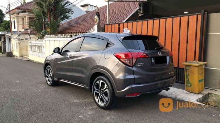Cash honda HRV prestige 2018 sunroof istimewa km 70rb an