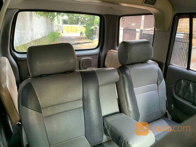 isuzu Panther touring solar tahun 2001