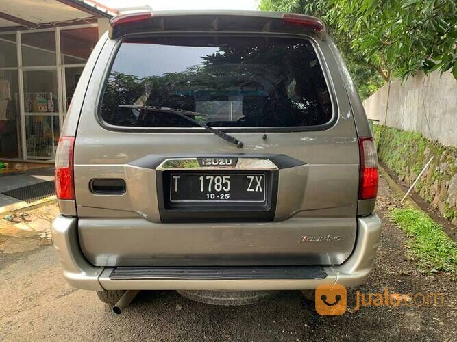 isuzu Panther touring solar tahun 2001