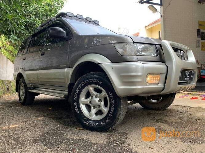 isuzu Panther touring solar tahun 2001
