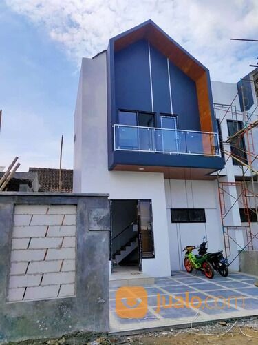 Rumah Lantai 2 Terdekat Kampus UNS