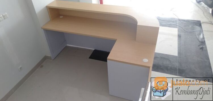 Meja Frontdesk Ruang Lobby + Furniture Semarang