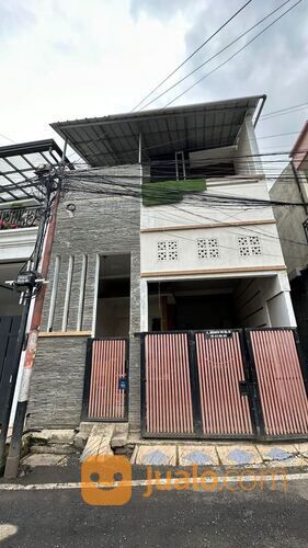 RUMAH Duren Sawit Jl.Swadaya VIII Strategis (BU)