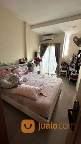 RUMAH Duren Sawit Jl.Swadaya VIII Strategis (BU)