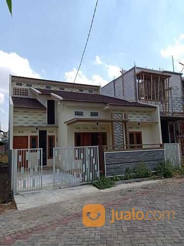 Rumah 2 Lantai Alamat Jalan Terusan Danau Kerinci Malang 1,35 Milyar