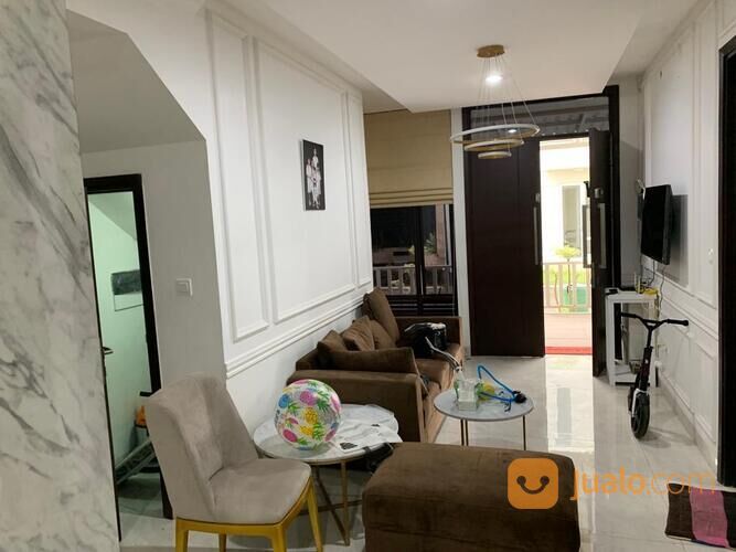 Rumah bagus lavon cluster regalia full furnish tinggal bawa koper aja