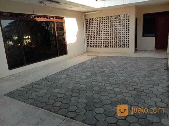 Rumah tengah kota Jalan Taman siswa