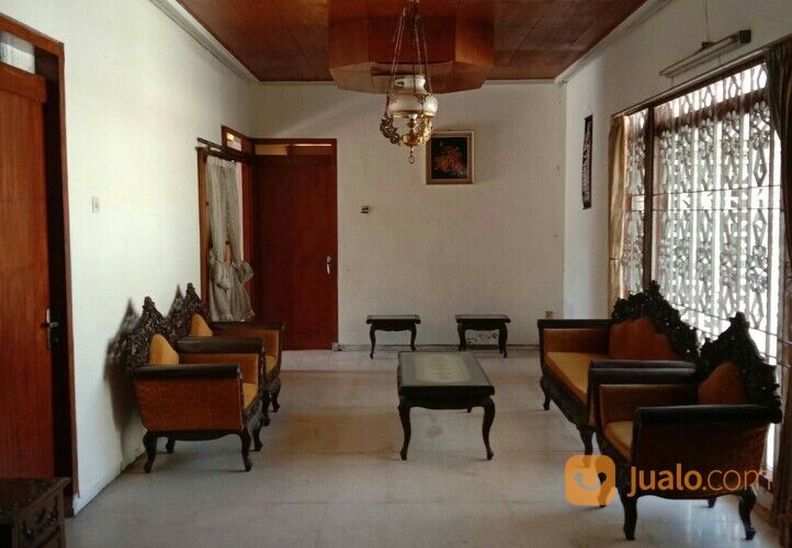 Rumah tengah kota Jalan Taman siswa