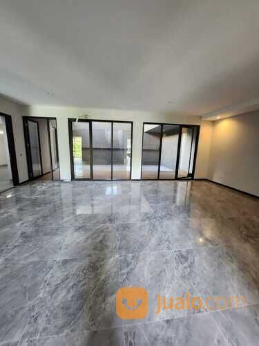 Rumah Baru Ada Kolam Renang Bukit Golf Internasional Citraland Surabaya New Modern Mewah Siap Huni