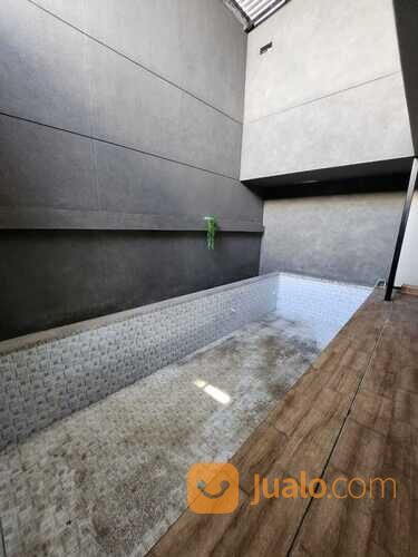 Rumah Baru Ada Kolam Renang - Bukit Golf Internasional Citraland Surabaya - Premium Design