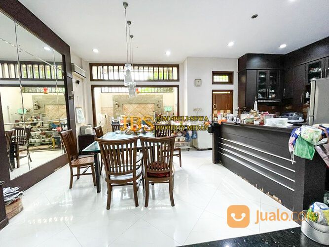 SANGAT LIMITED!! Villa Perumahan Exclusive!! Komplek The Crown Jl.S.Parman