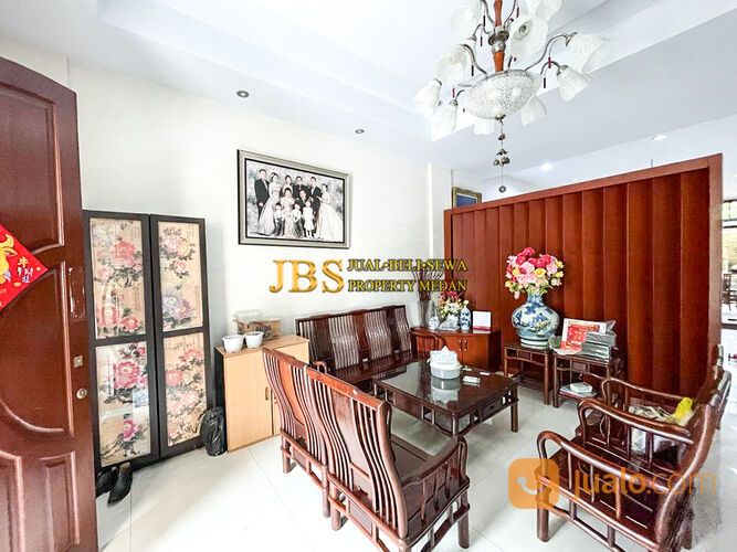 SANGAT LIMITED!! Villa Perumahan Exclusive!! Komplek The Crown Jl.S.Parman