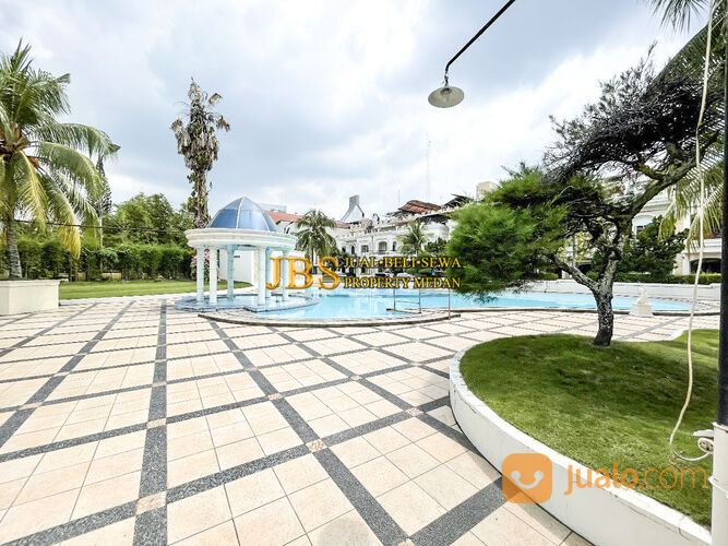 SANGAT LIMITED!! Villa Perumahan Exclusive!! Komplek The Crown Jl.S.Parman