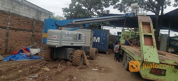 Boom lift telescopic 20 mtr bekas / second