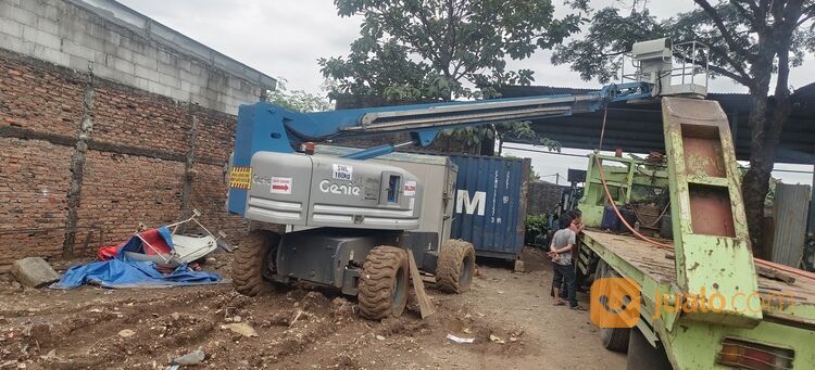 Boom lift telescopic 20 mtr bekas / second