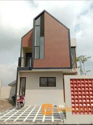 The Alona colomadu Rumah 2 lantai dekat bandara dan kota solo Shm