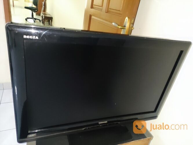 Tv LED merk Toshiba kondisi bagus barang bekas