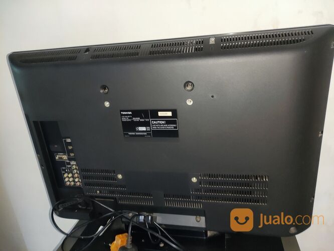 Tv LED merk Toshiba kondisi bagus barang bekas