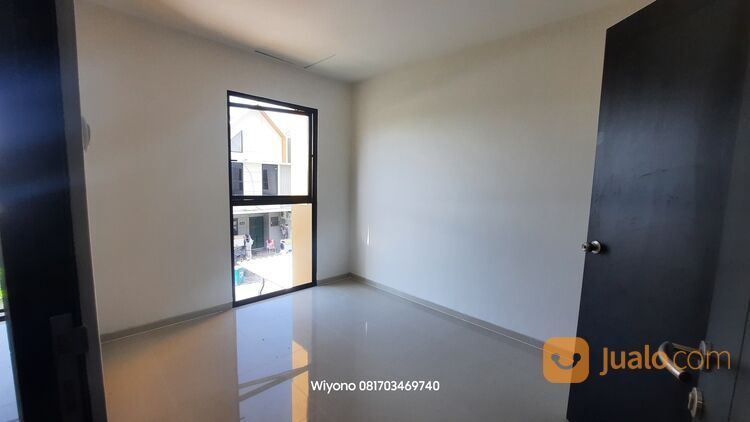 Rumah Eastern Park Residence Dekat Pakuwon City Surabaya