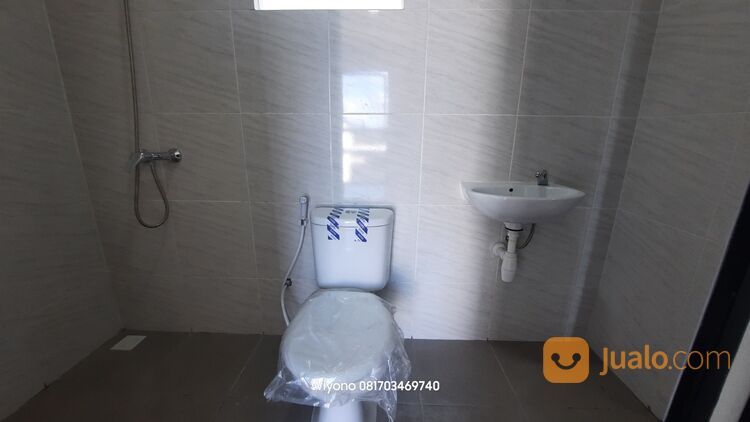 Rumah Eastern Park Residence Dekat Pakuwon City Surabaya