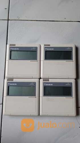 Indoor AC Casette Daikin 5PK VRV 4