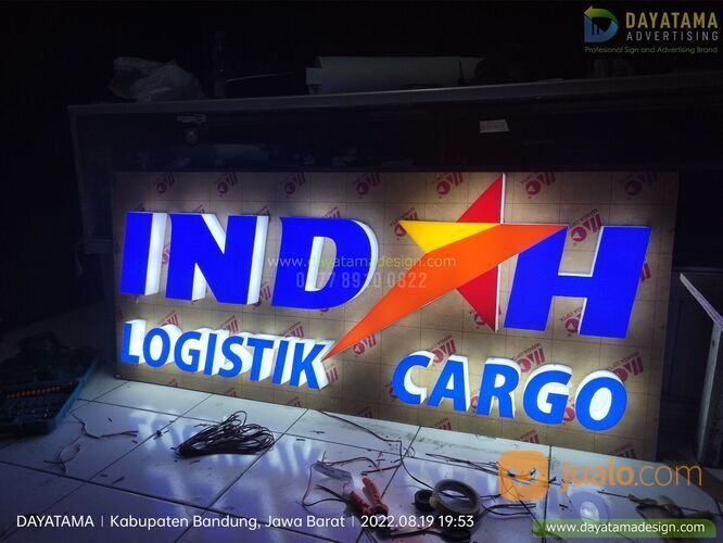 Jasa Pembuatan Huruf Timbul Indah Logistik Cargo Bandung