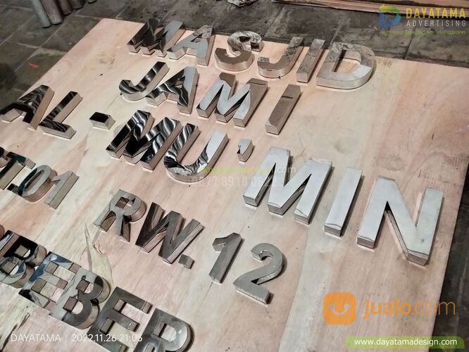 Jasa Pembuatan Huruf Timbul Stainless Steel