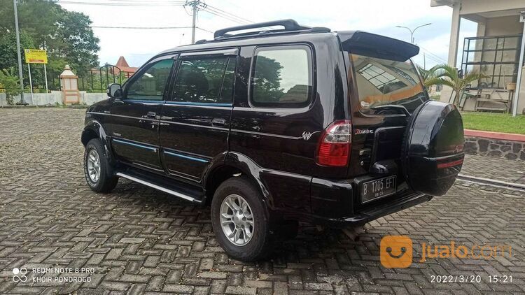 isuzu panther grand touring hitam 2011