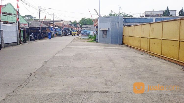 Pabrik di Jl. Raya Kedep Kawasan Industri Gunung Putri Bogor Dekat Gerbang Tol Gunung Putri