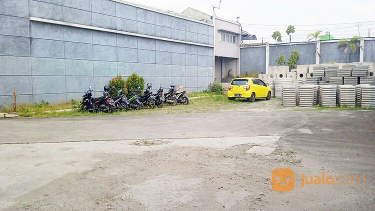 Pabrik di Jl. Raya Kedep Kawasan Industri Gunung Putri Bogor Dekat Gerbang Tol Gunung Putri