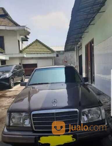 Mercedes-benz E320 MT 1995