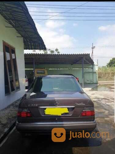 Mercedes-benz E320 MT 1995