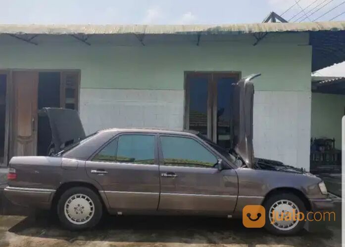 Mercedes-benz E320 MT 1995