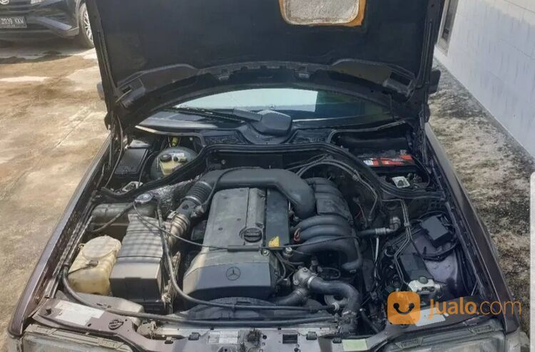 Mercedes-benz E320 MT 1995